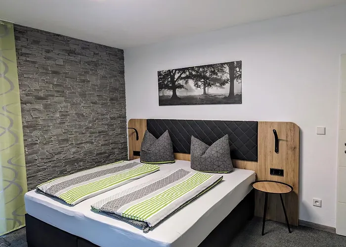 Pension Am Waldrand Mosbach 