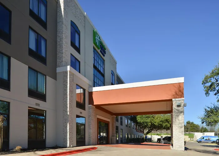 Holiday Inn Express & Suites Austin North Central By Ihg