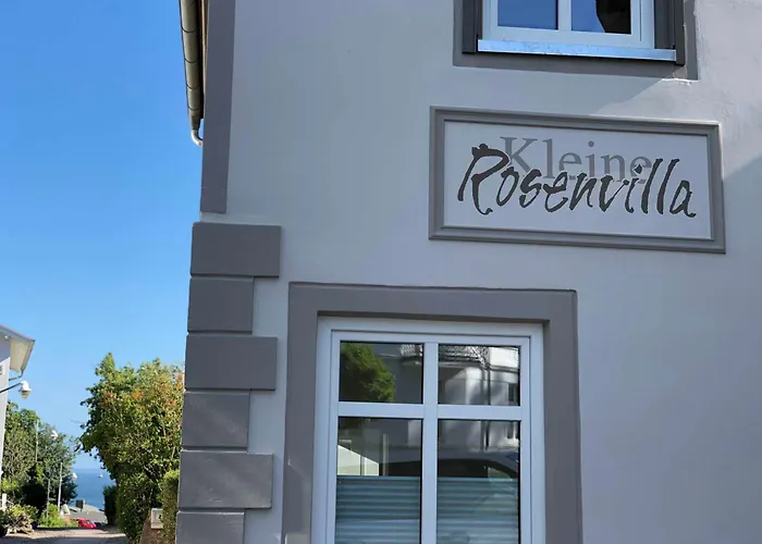 Luxus Ferienhaus - Kleine Rosenvilla