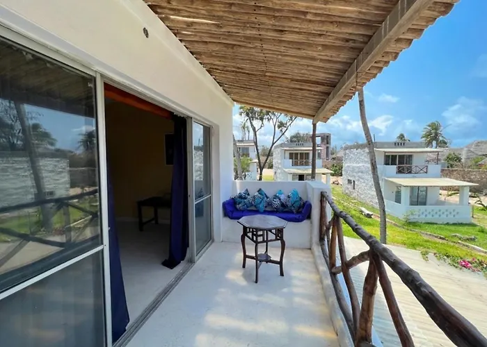 Barracuda Inn Resort Watamu