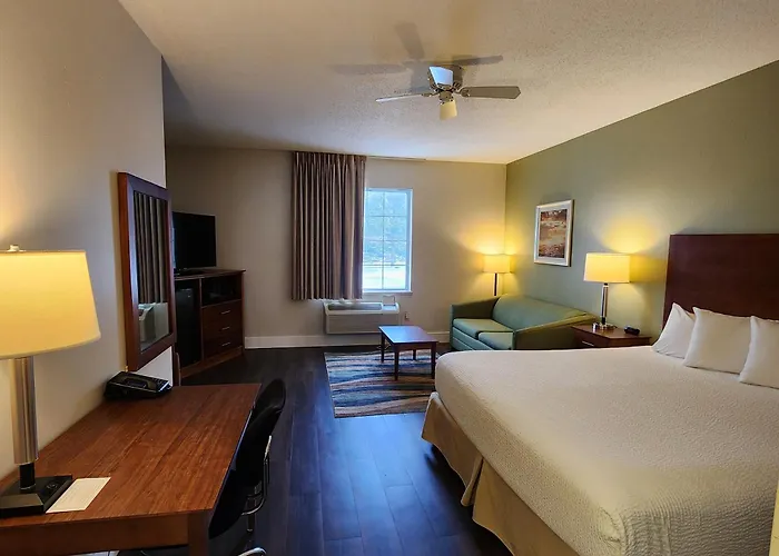 Mackinaw City Hotels