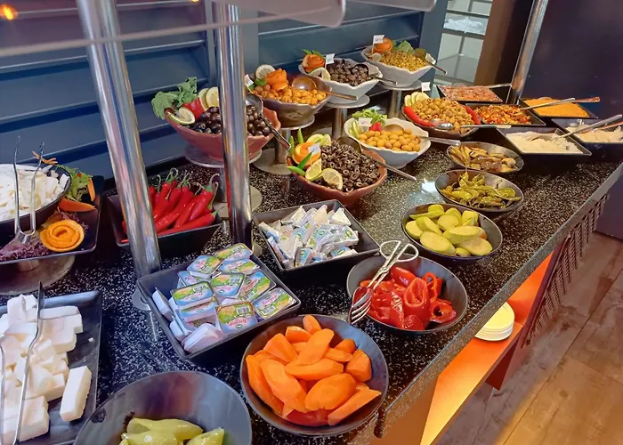 Forum Suite Otel Mersin 