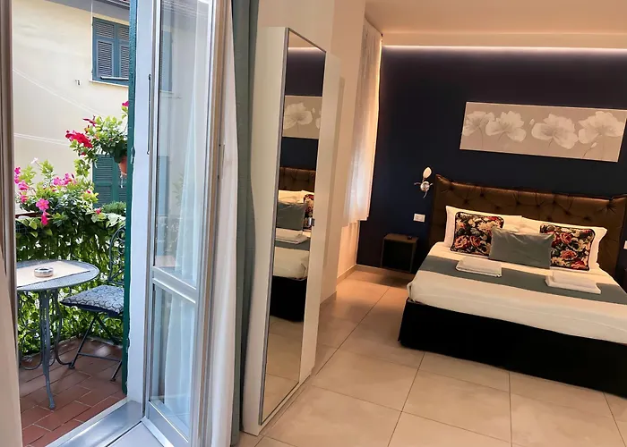 Sunset Rooms