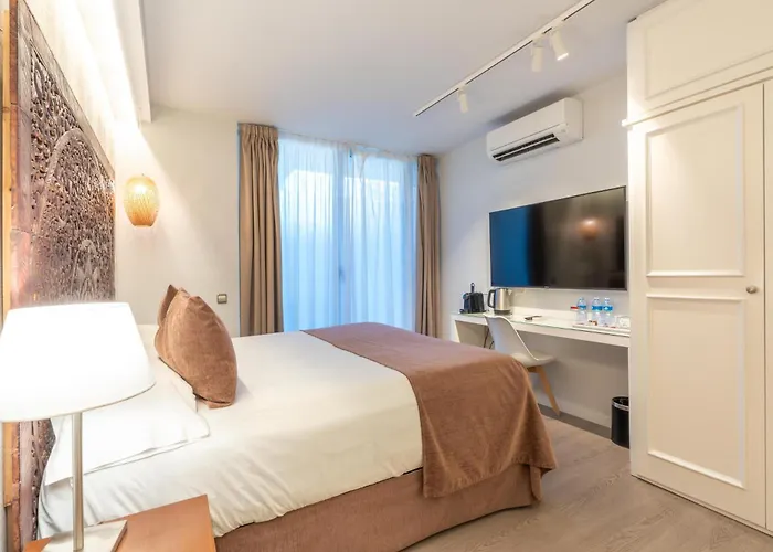 Serennia Fira Gran Via Exclusive Rooms L'Hospitalet de Llobregat