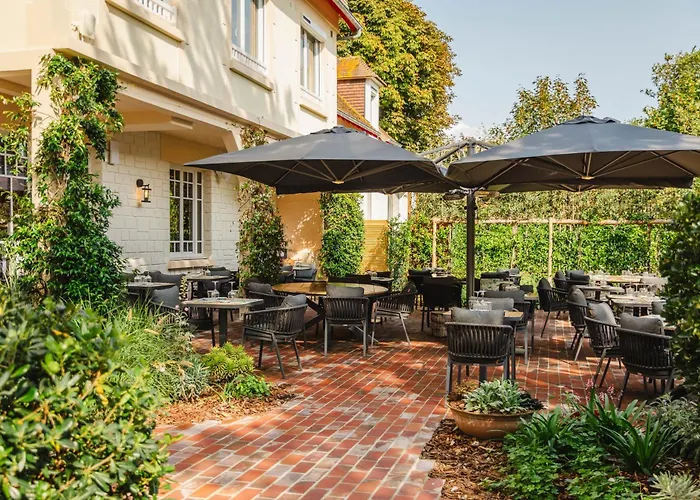 Le Castel Cabourg hôtel&SPA- Restaurant La Calypso