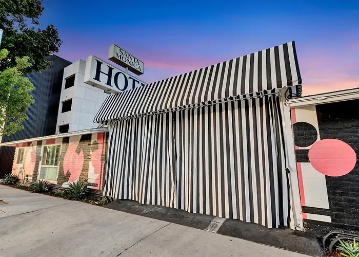 Santa Monica Hotel