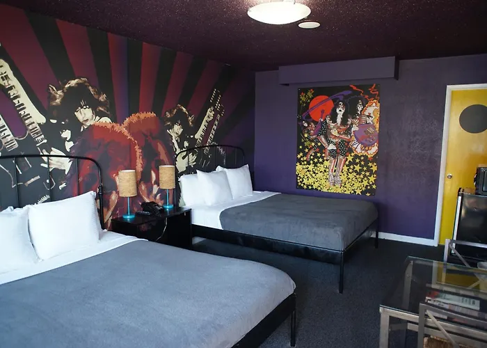 Huntington Surf Inn
