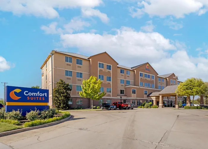 Comfort Suites Waco North - Near University Area