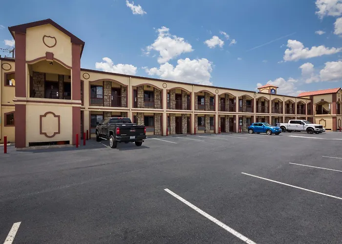 Americas Best Value Inn Buda