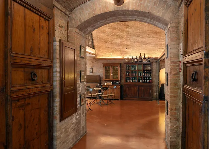 Hotel Borgo Antico Monteroni dʼArbia