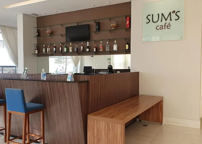 Summit Suites Hotel - Pindamonhangaba