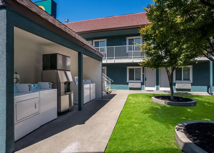 Quality Inn Elk Grove-Sacramento
