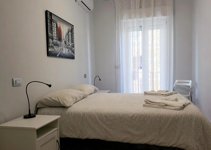 Moderne Camere in Centro-Dimora Mastcarrir Monte SantʼAngelo