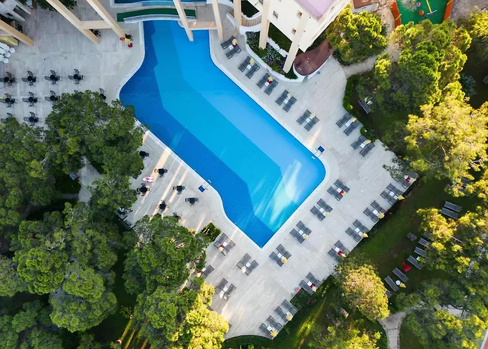 Hotel Asteria Collection Side