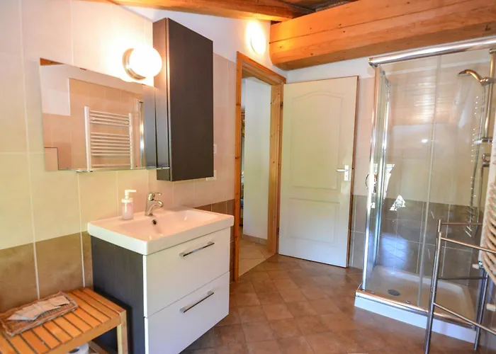 Agritur Airone Bed & Camping Levico Terme