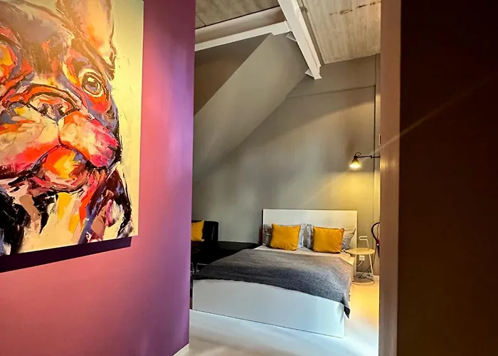 Guestroom By "Farbgestalt" Sarstedt