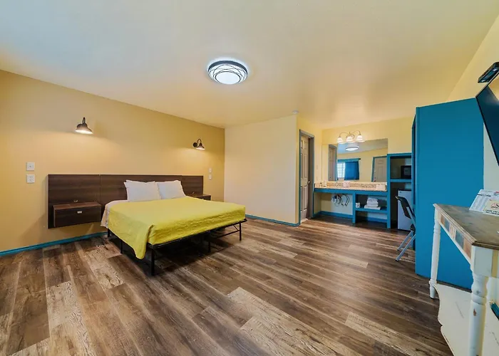 Catalina Motel Corpus Christi