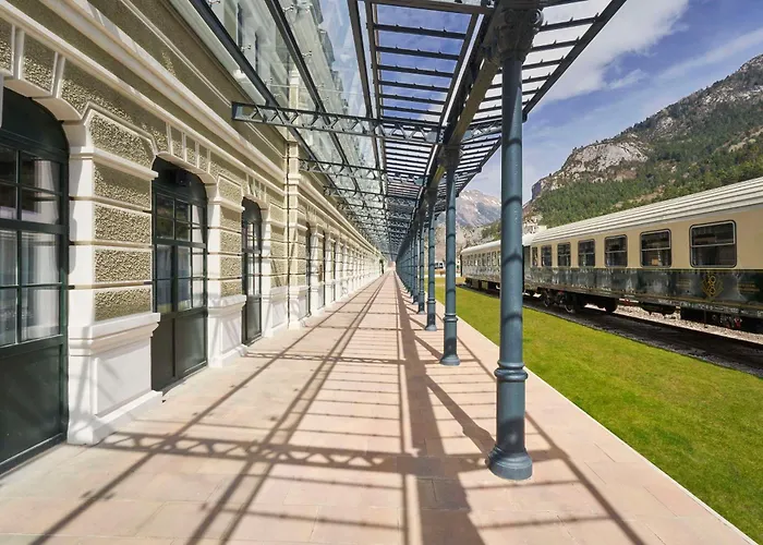 Canfranc Estación, a Royal Hideaway Hotel - Gran Lujo