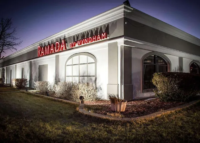 Ramada By Wyndham North Platte Hotel