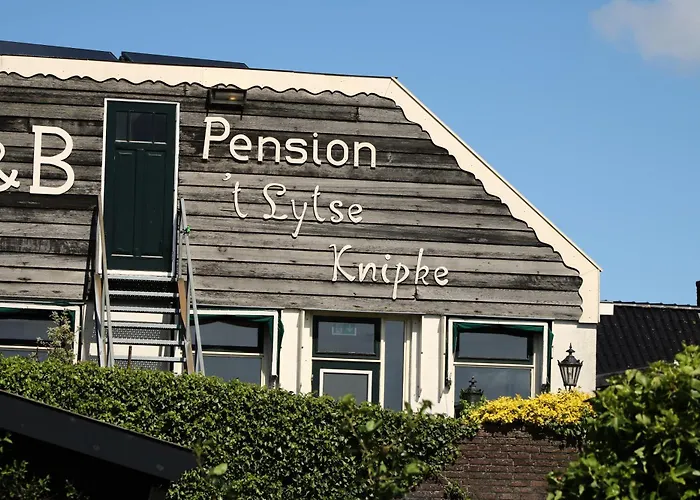'T Lytse Knipke Bed and Breakfast Lemmer