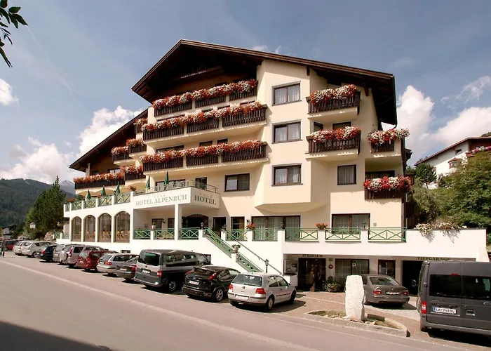Hotel Garni Alpenruh-Micheluzzi Serfaus