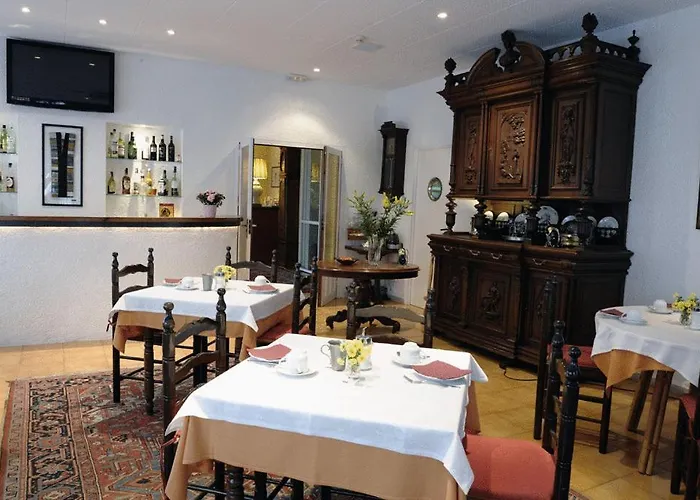 Hostal Residencia Catalina Palamós