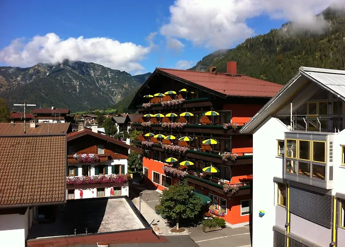 Hotel Tiroler Adler - Bed And Breakfast Waidring