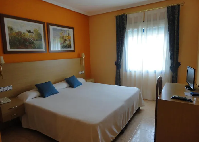 Hotel Mirador Velilla de San Antonio