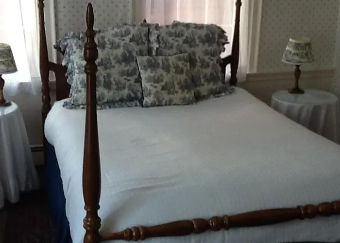 Clarkeston Inn Newport