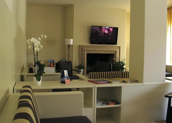 Hotel Romeo Torri Del Benaco
