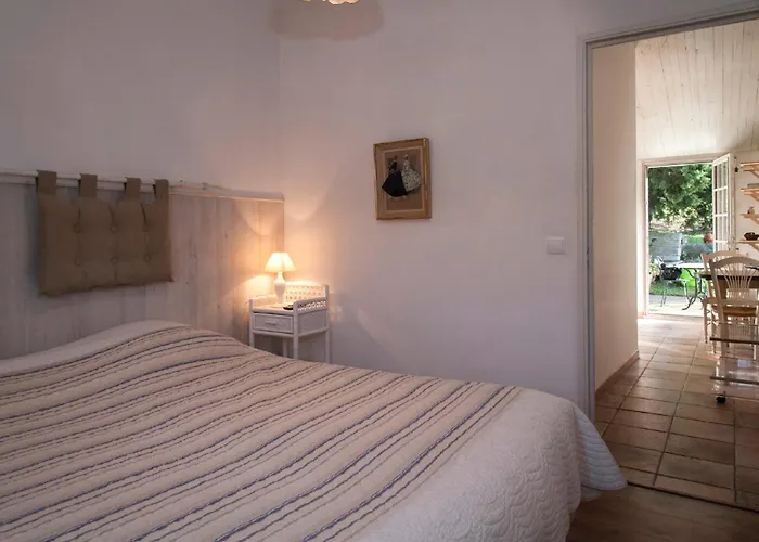 Bed and Breakfast Ecuries Sainte Croix Carcassonne