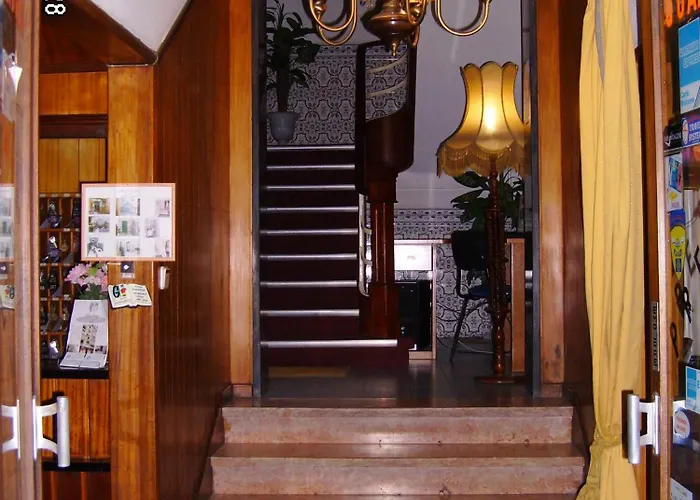 Olhos Pretos Hotel Caldas Da Rainha