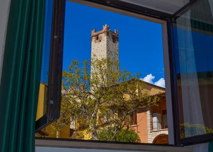 La Madrugada Aparthotel Malcesine
