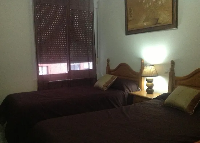 Hostal Neptuno Caces