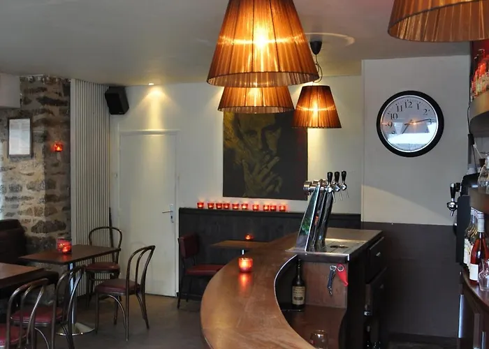Cafe Hotel du Theatre Dinan