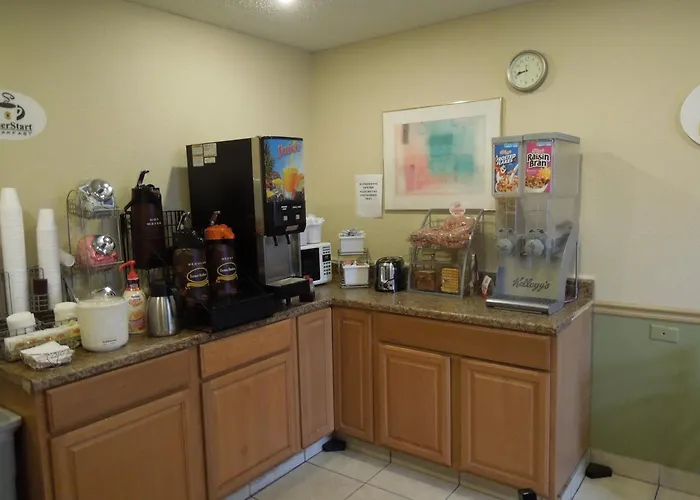 Super 8 By Wyndham Harrisonburg Motel