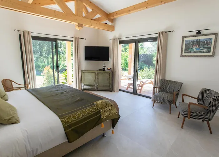 Hotel Le Verger Maelvi Grimaud
