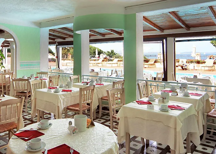 Hotels in Baja Sardinia
