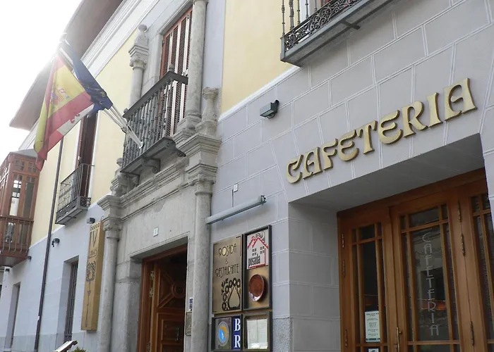 Posada Real Los Cinco Linajes Arévalo