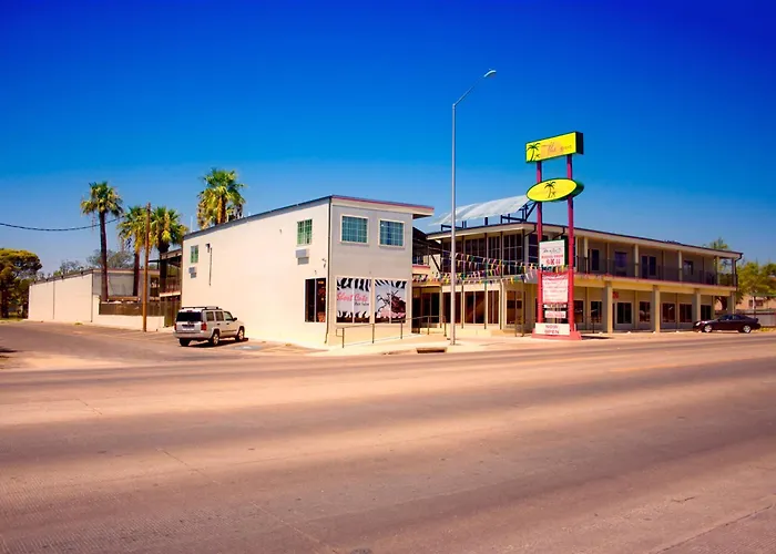 Whispering Palms Inn Del Rio