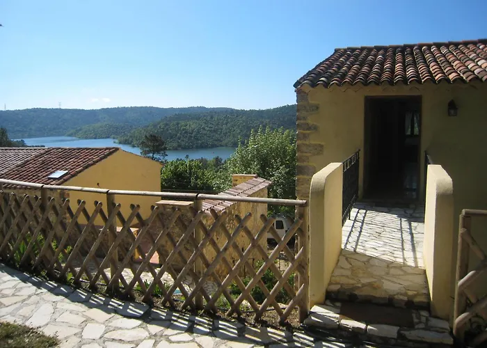 Les Gîtes du Lac Montauroux