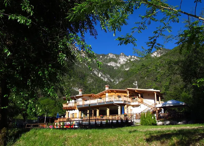 Hotel a Pieve Di Ledro