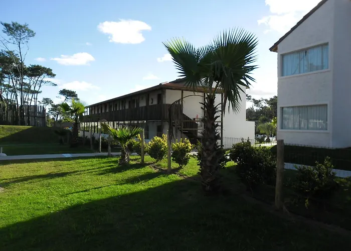 Palmeras Beach Hotel