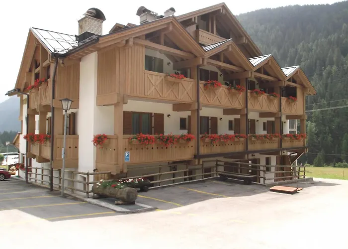 Hotel Tyrolia Malga Ciapela