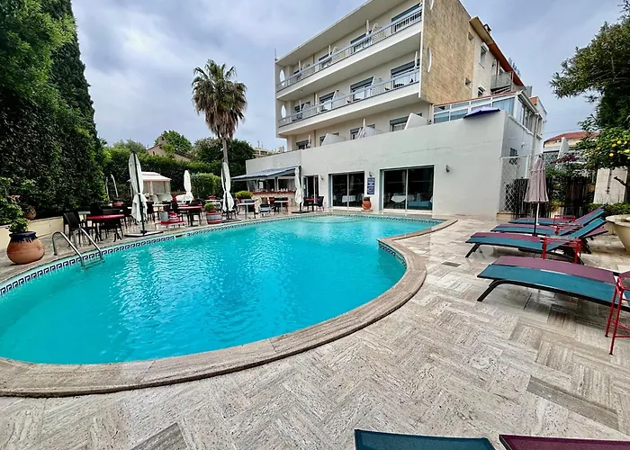 Hôtel Restaurant de la Mer Golfe-Juan
