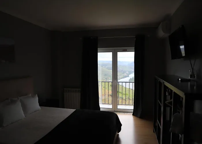 Casa Vale Do Douro Acomodação com café da manhã Mesão Frio
