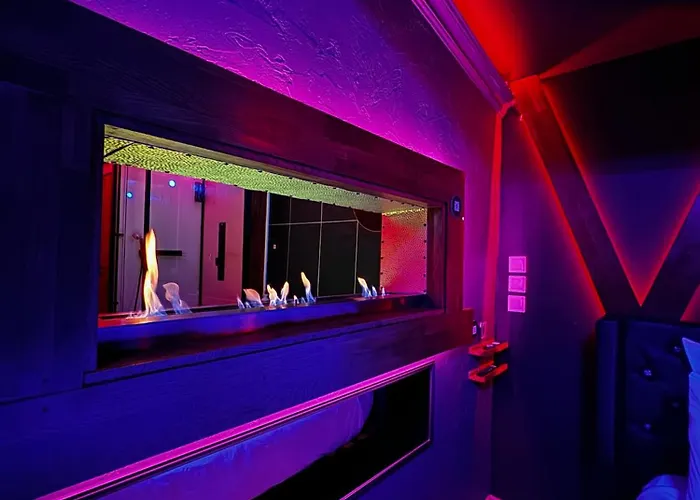 Loveroom L'1Timiste Cds Neuilly-Plaisance