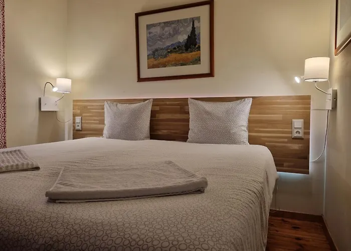 Margarida Guest House - Rooms Lisbon South By Rosado Almada