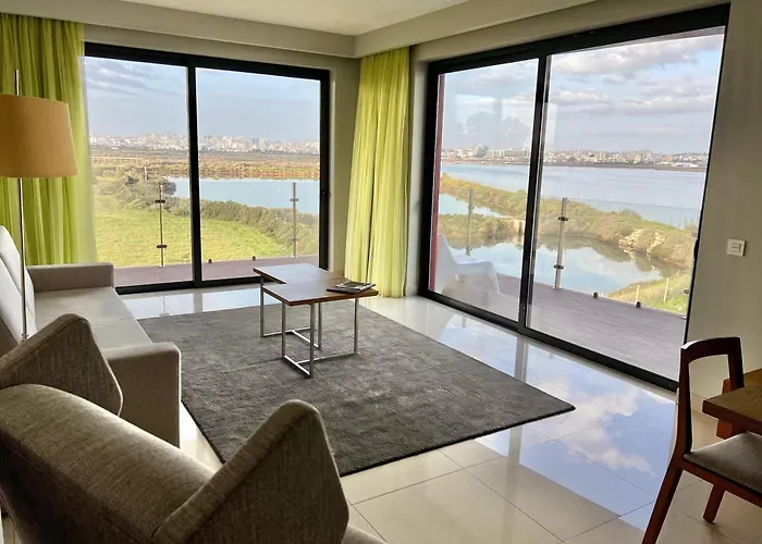 Hotéis em Ferragudo (Faro)