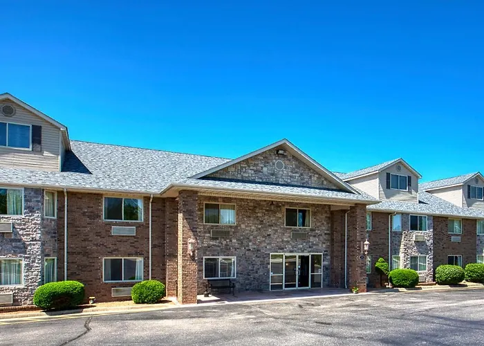 All Towne Suites Saint Robert